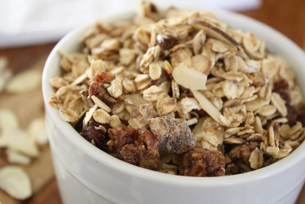 Vanilla Bean Maple Granola Recipe - Rodelle Kitchen